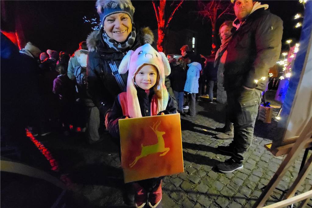 Beim Winterspecial von Ascheberg trifft sich kamen viele Menschen auf dem Katharinenplatz zusammen.