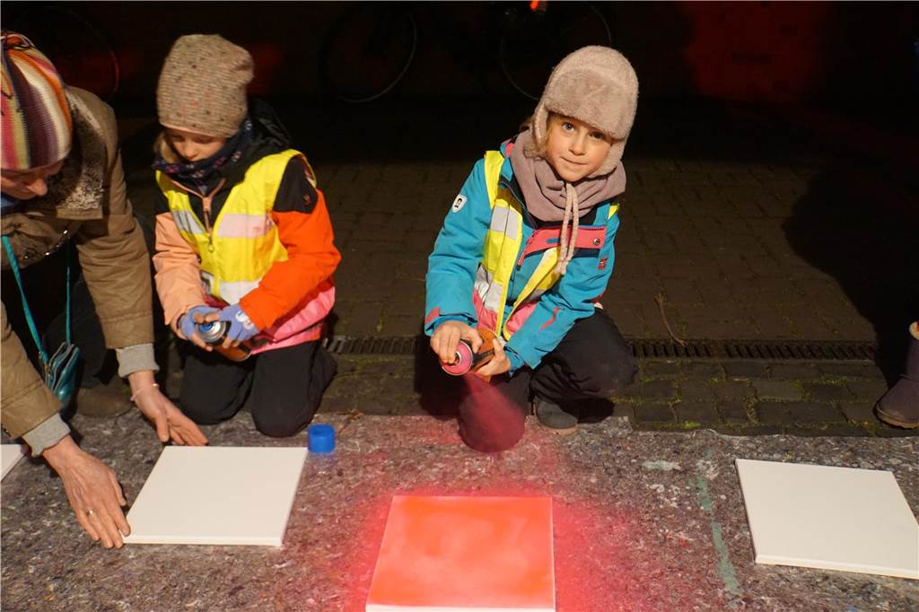 Beim Winterspecial von Ascheberg trifft sich kamen viele Menschen auf dem Katharinenplatz zusammen.