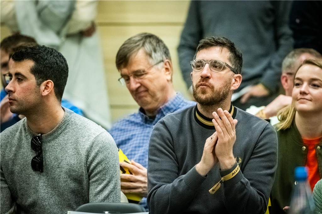 Bekannte BVB-Gesichter wie Hans-Joachim Watzke, Carsten Cramer und Reinhold Lunow besuchte das Bundesliga-Spiel Borussia Dortmunds gegen Tischtennis-Legende Timo Boll und Borussia Düsseldorf.