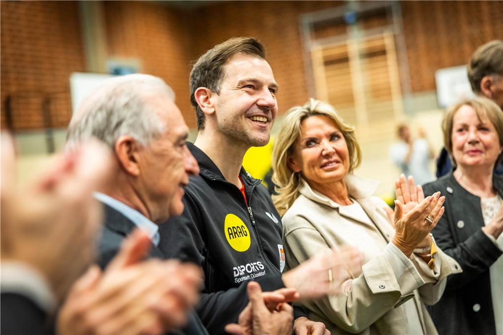 Bekannte BVB-Gesichter wie Hans-Joachim Watzke, Carsten Cramer und Reinhold Lunow besuchte das Bundesliga-Spiel Borussia Dortmunds gegen Tischtennis-Legende Timo Boll und Borussia Düsseldorf.