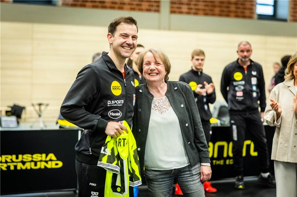 Bekannte BVB-Gesichter wie Hans-Joachim Watzke, Carsten Cramer und Reinhold Lunow besuchte das Bundesliga-Spiel Borussia Dortmunds gegen Tischtennis-Legende Timo Boll und Borussia Düsseldorf.