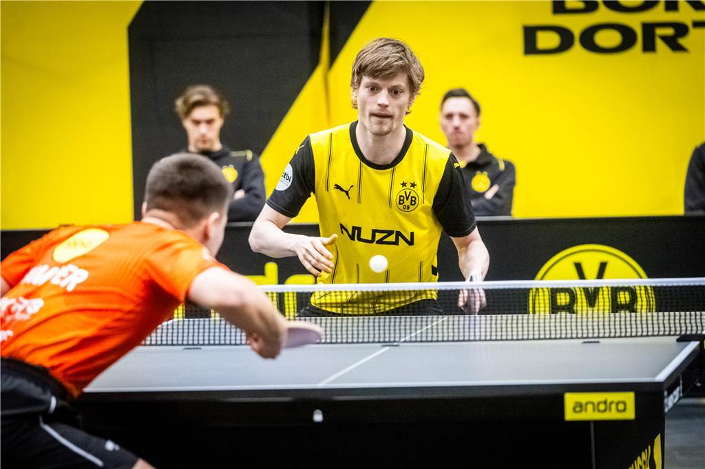 Bekannte BVB-Gesichter wie Hans-Joachim Watzke, Carsten Cramer und Reinhold Lunow besuchte das Bundesliga-Spiel Borussia Dortmunds gegen Tischtennis-Legende Timo Boll und Borussia Düsseldorf.