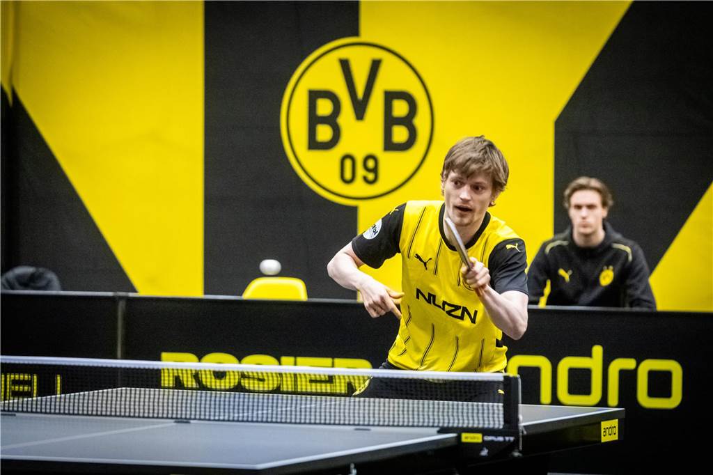 Bekannte BVB-Gesichter wie Hans-Joachim Watzke, Carsten Cramer und Reinhold Lunow besuchte das Bundesliga-Spiel Borussia Dortmunds gegen Tischtennis-Legende Timo Boll und Borussia Düsseldorf.
