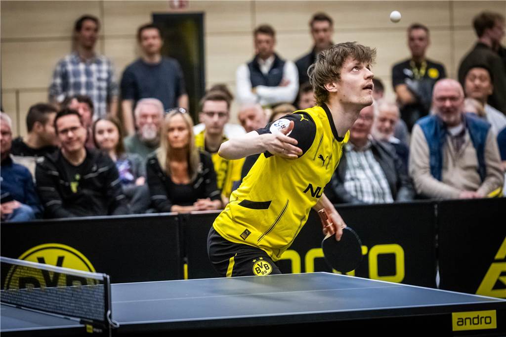 Bekannte BVB-Gesichter wie Hans-Joachim Watzke, Carsten Cramer und Reinhold Lunow besuchte das Bundesliga-Spiel Borussia Dortmunds gegen Tischtennis-Legende Timo Boll und Borussia Düsseldorf.