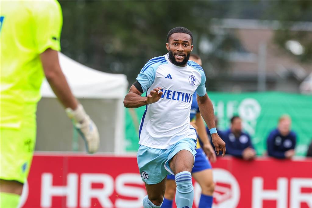 Schalke und der nächste Neuzugang 13.07.2024, Fussball, Sommervorbereitung, Saison 2024/2025, Testspiel, Dynamo Kiew - FC Schalke 04, Moussa Sylla (FC Schalke 04)