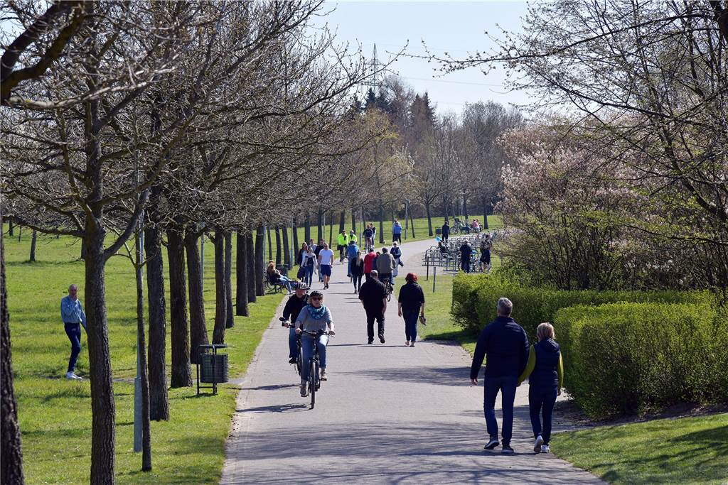 Radfahren in Lünen: Die schönsten Touren für das Pfingstwochenende Beliebtes Ziel nicht nur für Radfahrer: Der Seepark in Horstmar.