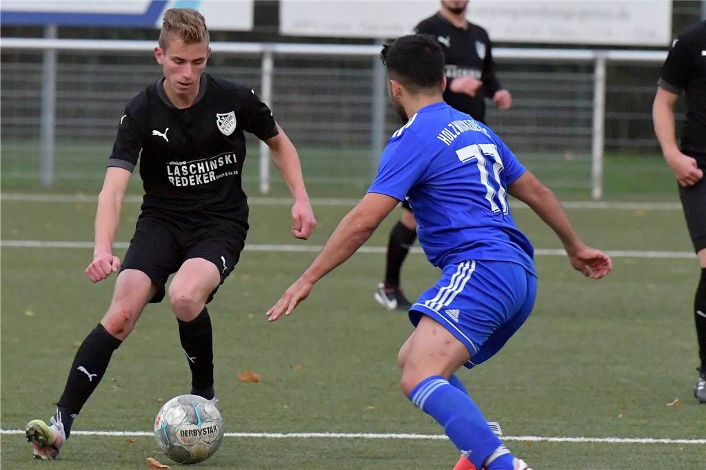 Ben Knappmann wechselt von BW Alstedde zum PSV Bork: „Abschied ist mir nicht leichtgefallen“ Ben Knappmann (l.) gab seine Zusage für den PSV Bork, als der Aufstieg in die Kreisliga A noch gar nicht feststand.