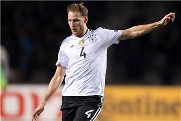 Benedikt Höwedes am 26.03.2017 bei der WM-Qualifikation in Aserbaidschan. Foto: Marius Becker/Archiv