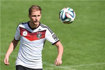 Benedikt Höwedes freut sich auf die Europameisterschaft.