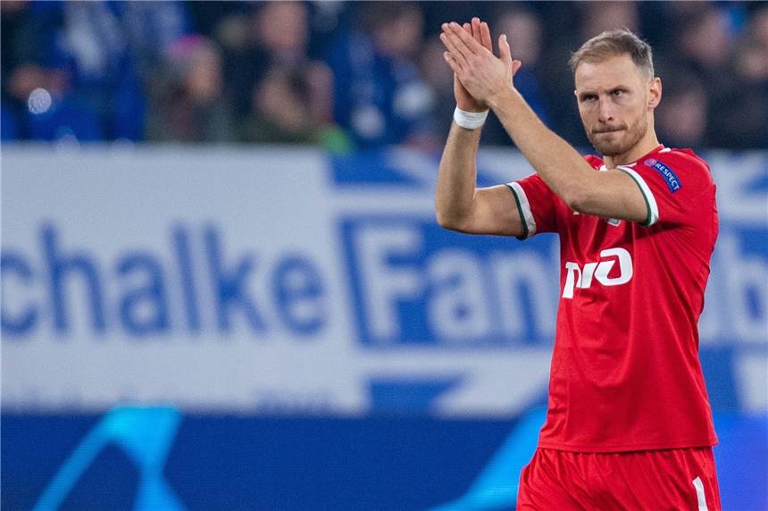 Der Halterner und Ex-Schalker Benedikt Höwedes beendet seine Karriere Benedikt Höwedes hat seine Karriere als aktiver Fußballspieler beendet.