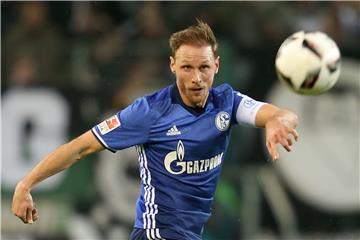 Benedikt Höwedes, hier noch im Schalker Trikot, ist bei Juventus Turin bisher noch nicht glücklich geworden.