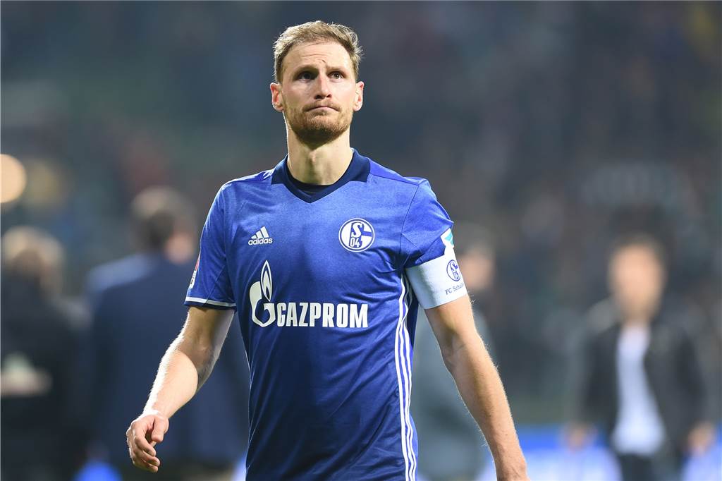 Kehrer ist das jüngste Beispiel: Schalkes Knappenschmiede ist eine Goldgrube Benedikt Höwedes verließ Schalke, wie Thilo Kehrer, in diesem Sommer. Der Wechsel des langjährigen Ex-Kapitäns zu Lokomotive Moskau hat sich bislang nicht ausgezahlt.