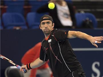 Benjamin Becker unterliegt in Sydney Leonardo Mayer. Foto: Georgios Kefalas