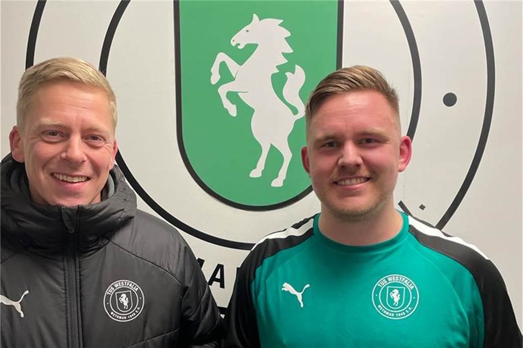 Wethmar landet nächsten Coup Benjamin Fasse (l.) begrüßt Lutz Radojewski bei Westfalia Wethmar.