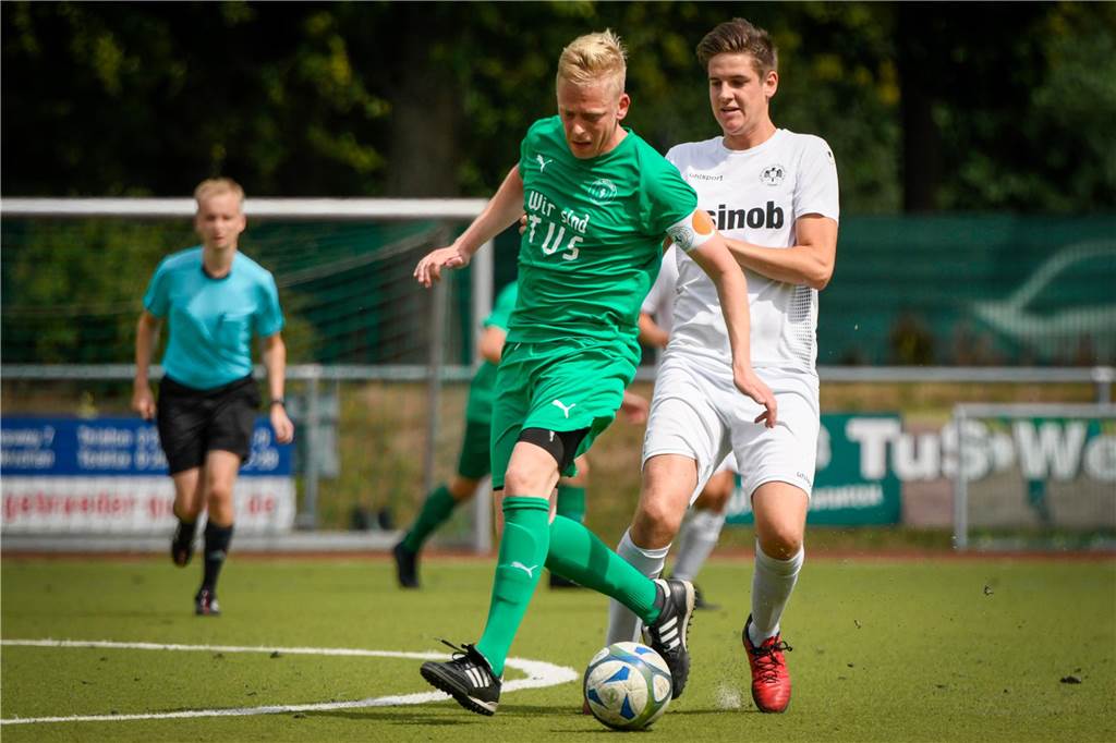 Benjamin Fasse hört als Sportlicher Leiter auf Benjamin Fasse im Zweikampf.