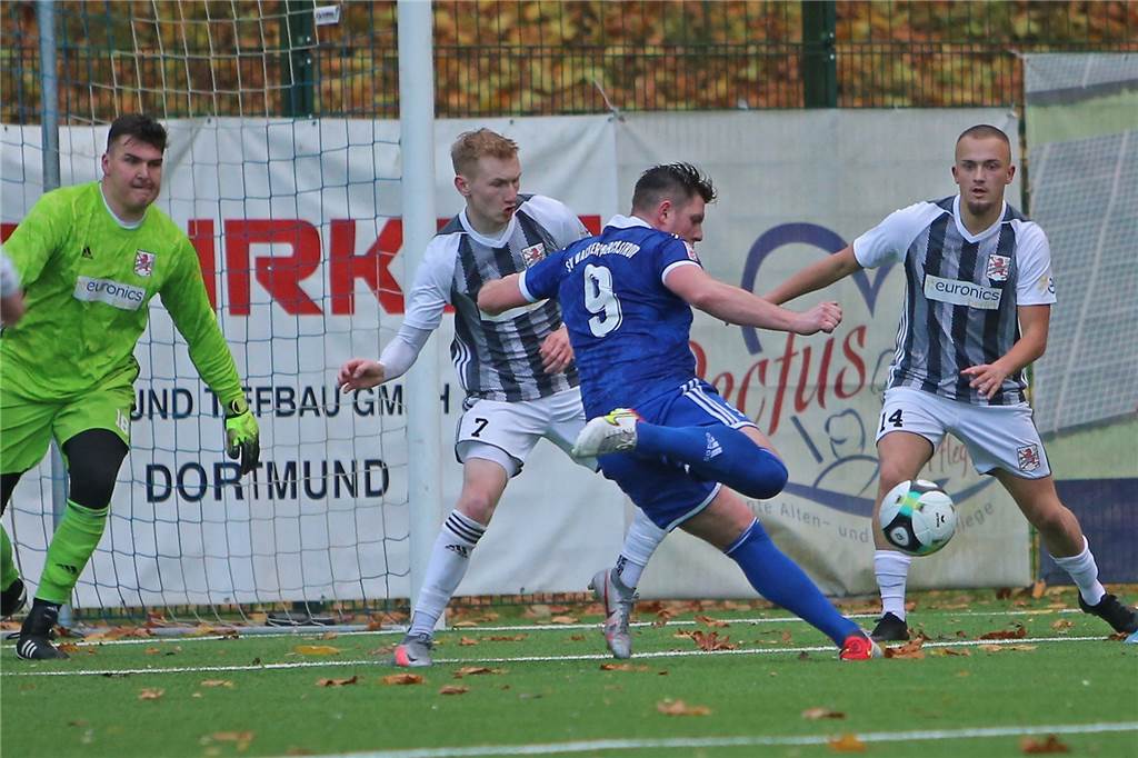 „Charakterkopf“ wechselt zum Holzwickeder SC – er spielte schon bei Schalke und dem ASC 09 Benjamin Hartlieb bezeichnet Nick Münch (r.) als gut ausgebildeten Innenverteidiger.