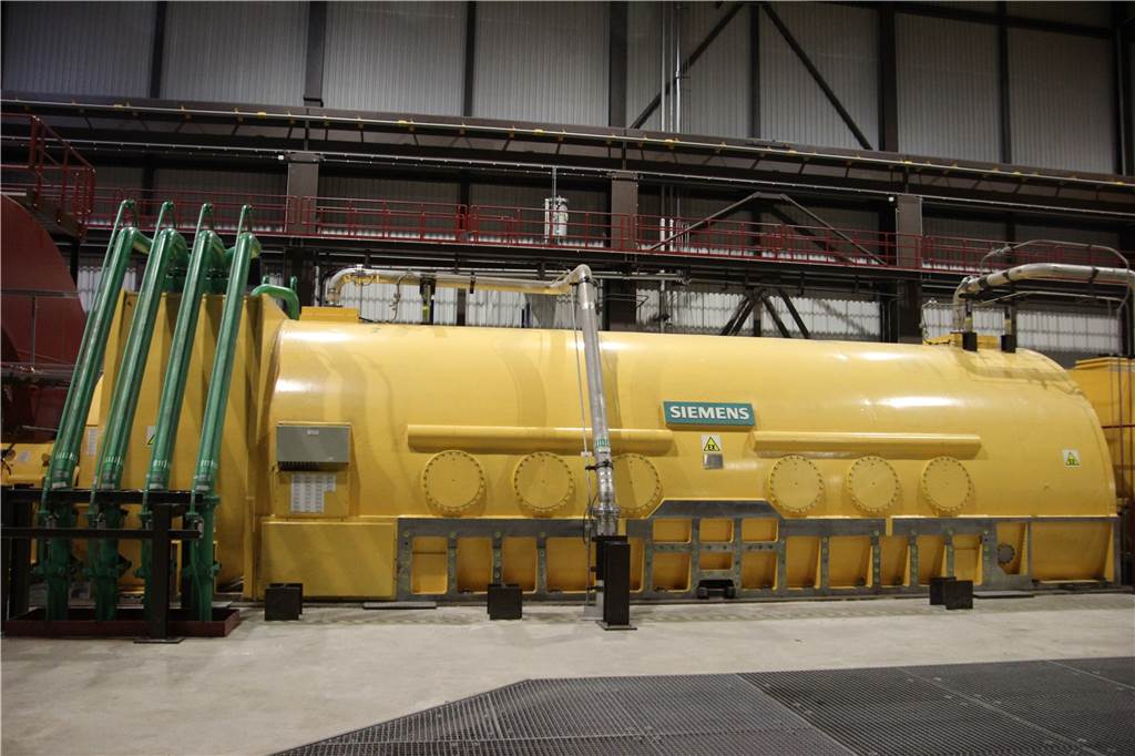Trianel-Kraftwerk in Lünen: Erst mal wichtige Reparatur statt Ausstieg Benötigt ein neues Bauteil - spätestens im Sommer 2022: der Generator des Trianel-Kraftwerks In Lünen.