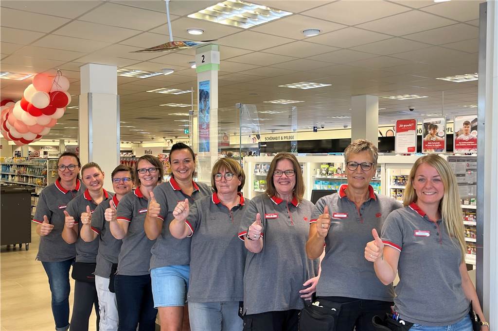 Mit Video: So sieht es im neuen Rossmann in Ascheberg kurz vor der Eröffnung aus Das neue Team der Rossmann Filiale in Ascheberg.