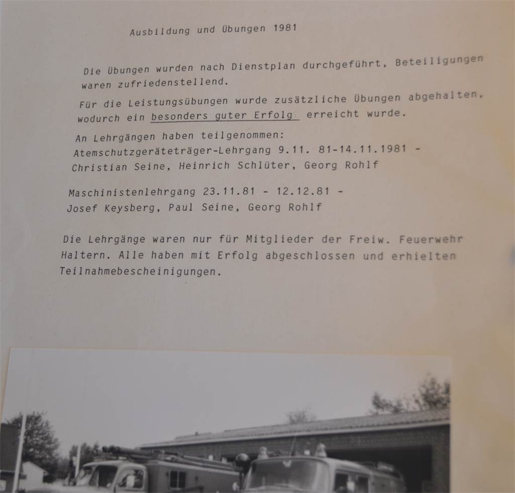 Löscheimer, TuS und Kriegsheimkehrer: Halterns besondere Feuerwehr Bereits 1981 war Georg Rohlf ein fester Bestandteil der Freiwilligen Feuerwehr in Haltern und nahm an Maschinenlehrgängen teil.