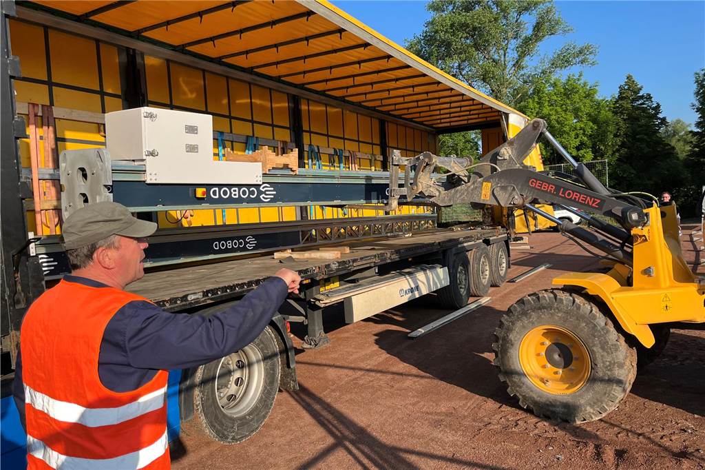 Pilotprojekt: Ab Montag kommt der 3D-Beton-Drucker wieder nach Capelle Bereits 2022 waren die Bauteile für einen XXL-3D-Drucker in Capelle angekommen. Nach Problemen mit dem Beton wartet die Gemeinde Nordkirchen jetzt auf eine Genehmigung für das neue Material.