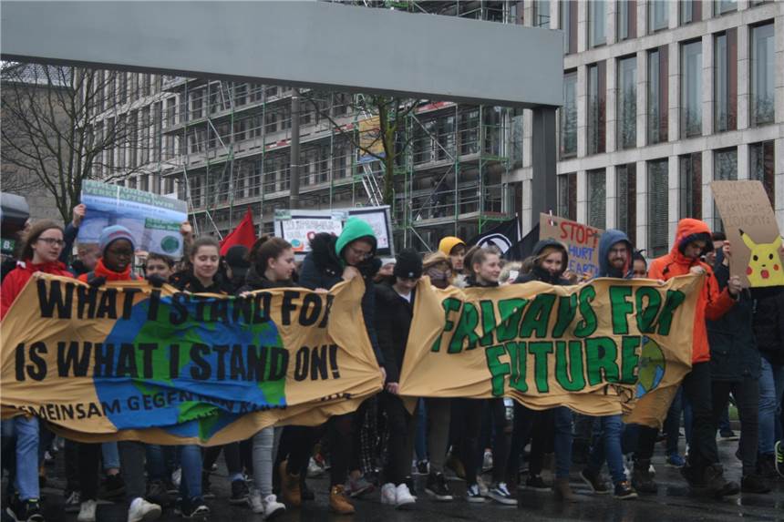 Klimademo soll den gesamten Südwall lahmlegen Bereits im März 2019 waren Demonstrierende von Fridays For Future über den Wall gezogen.