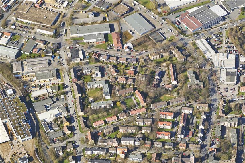 Vierte Brandstiftung in 19 Tagen: Erneut brennt Auto im Dortmunder Westen Bereits zum vierten Mal brannte in der Nacht zu Mittwoch ein Auto. Alle Tatorte liegen nahe beieinander in einem Viertel.