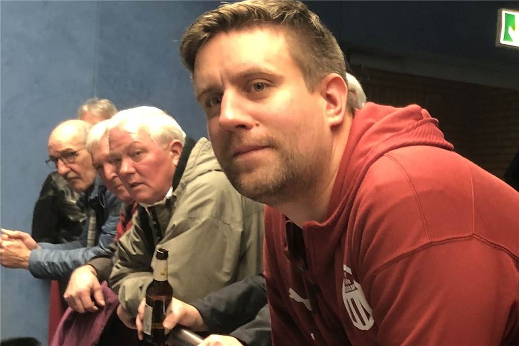 Ab um die Ecke: Overberges Steven Schnura hat einen neuen Verein gefunden Bergkamens Sportliche Leiter Marc-Oliver Kraus möchte in der kommenden Saison mit dem FC TuRa auch für den SuS Oberaden so unangenehm wie möglich werden.