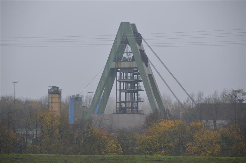 Im Baufeld 50 wird jetzt aufgeräumt Bergwerg Auguste Victoria Schacht 8 Erdbeben Erdstöße Bergbau