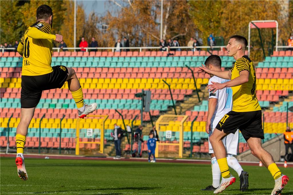 BVB-U23: Gelungenes Zagadou-Comeback nach 231 Tagen - Coulibaly gibt Debüt Berkan Taz (l.) traf kurz vor der Halbzeit zum 1:1.