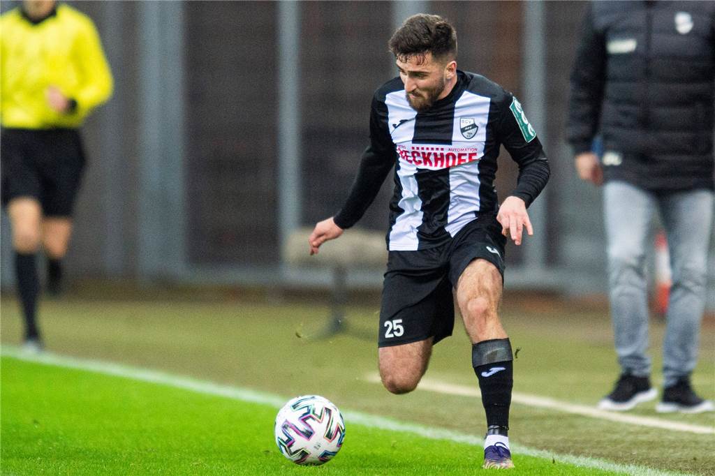 BVB-U23 verpflichtet den nächsten Offensivspieler aus der Dritten Liga Berkan Taz schnürt seine Fußballschuhe momentan noch für den SC Verl in der Dritten Liga.