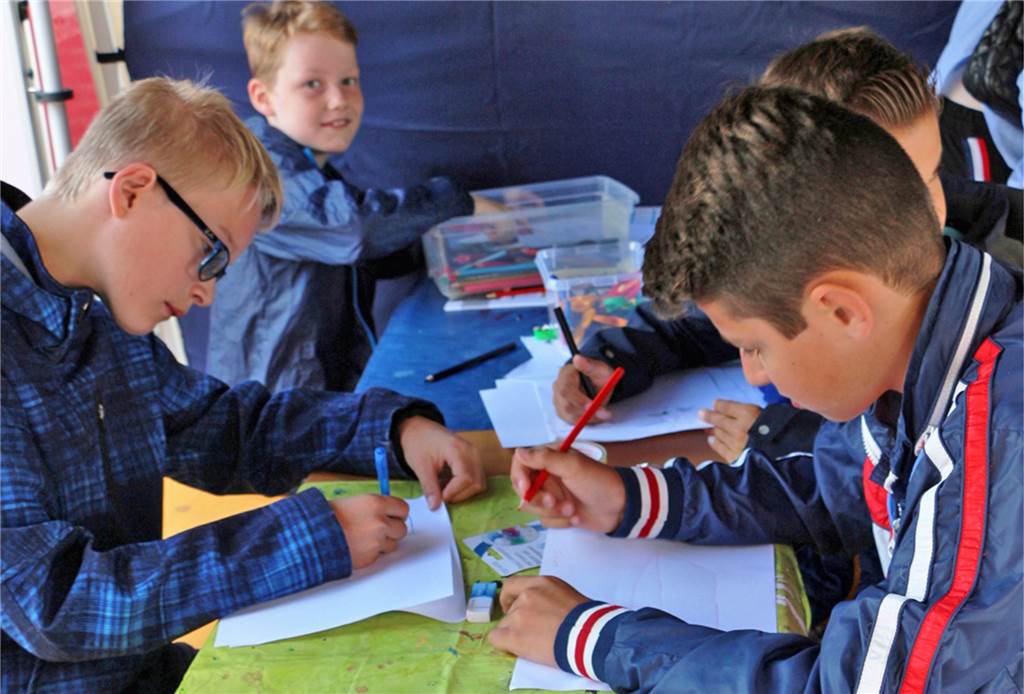 Zehn Jahre Jugendwerk Stadtlohn: Von Schüler VZ zu Whatsapp, von Auto zu Adventure-Van Berkel-Malwettbewerb im Jahr 2017