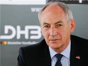 Bernhard Bauer ist wegen der Insolvenz des Hauptsponsors nicht beunruhigt. Foto: Axel Heimken