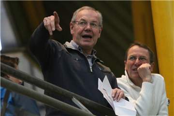 Bernhard Bußmann (l.) ist als Funktionär in der westfälischen Leichtathletik aktiv.
