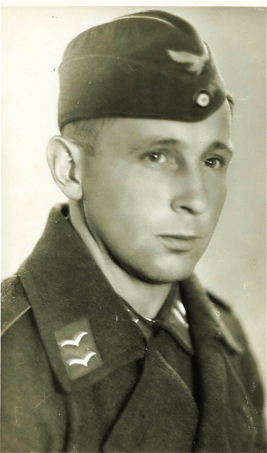 Bernhard Loske war Stabsgefreiter bei einer Luftabwehr-Einheit der Wehrmacht.