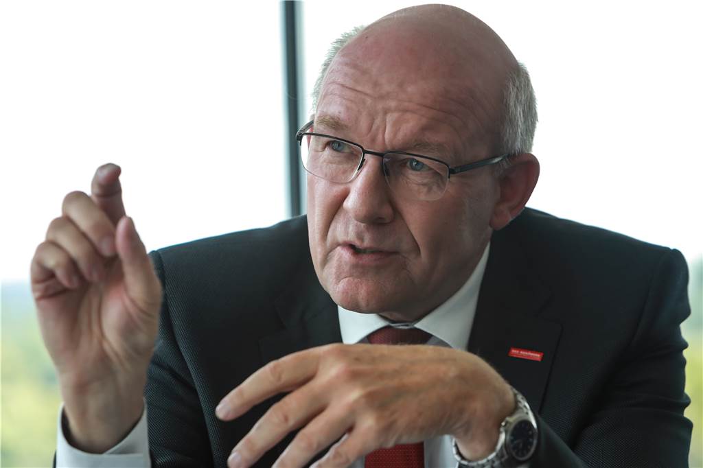 Dortmunder Firmen wollen impfen: „Wir könnten schnell starten“ Berthold Schröder, der Präsident der Handwerkskammer Dortmund, vermisst bisher noch ein Konzept zur Einbindung der Betriebsärzte in die Impfkampagne.