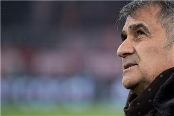 Besiktas-Trainer Senol Günes ist mit seiner Mannschaft nicht zum Nachholspiel gegen Fenerbahce angetreten. Foto: Sven Hoppe