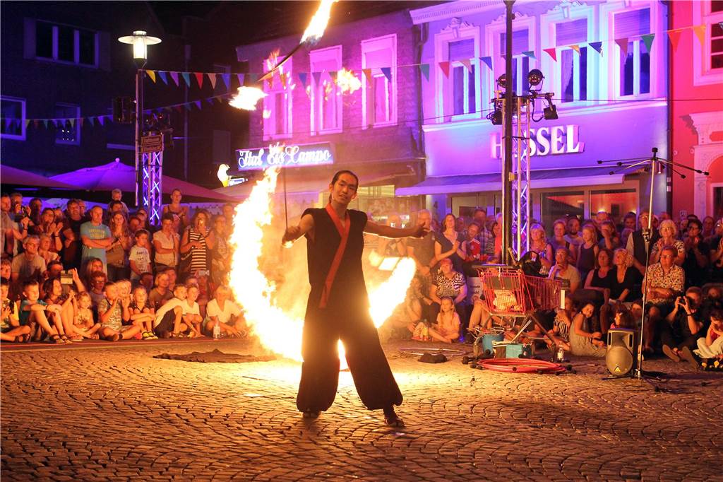 Diese Events stehen 2024 auf dem Plan: Sim-Jü, Straßenfestival und Karneval Lumino beim Straßenfestival in Werne