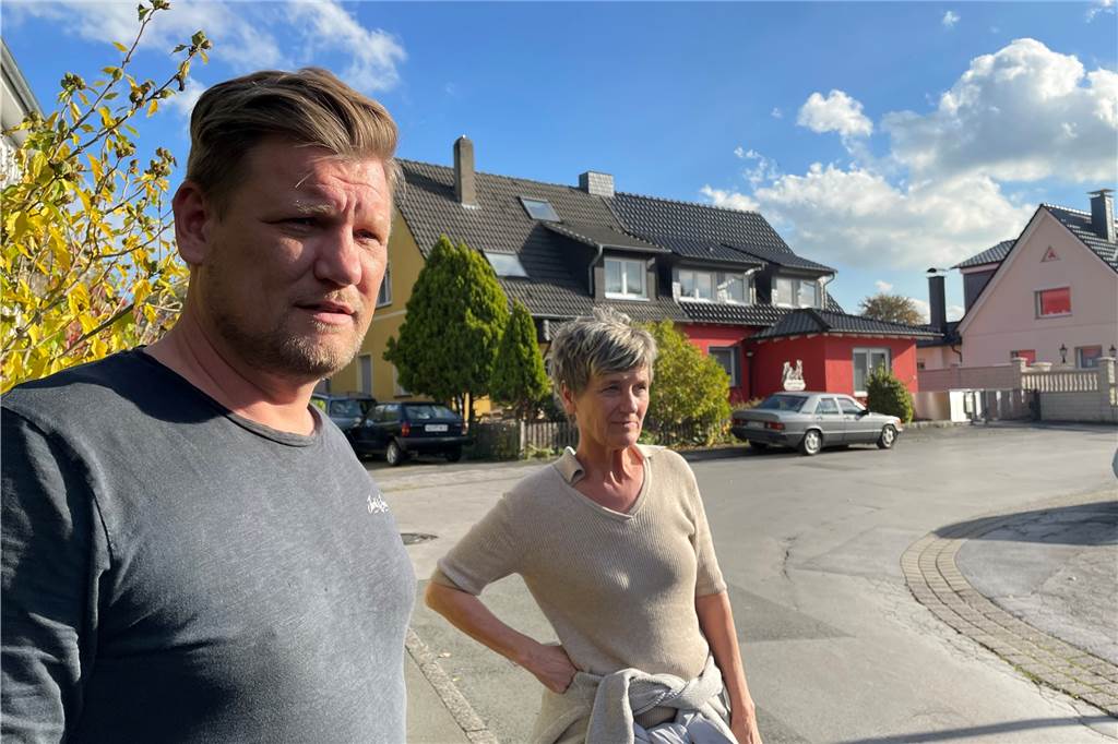 Anwohnerin vom Osulfweg kämpft weiter: „Wird nicht mehr lange gutgehen“ Christopher Starke und Michaels Kleinehabig im Osulfweg
