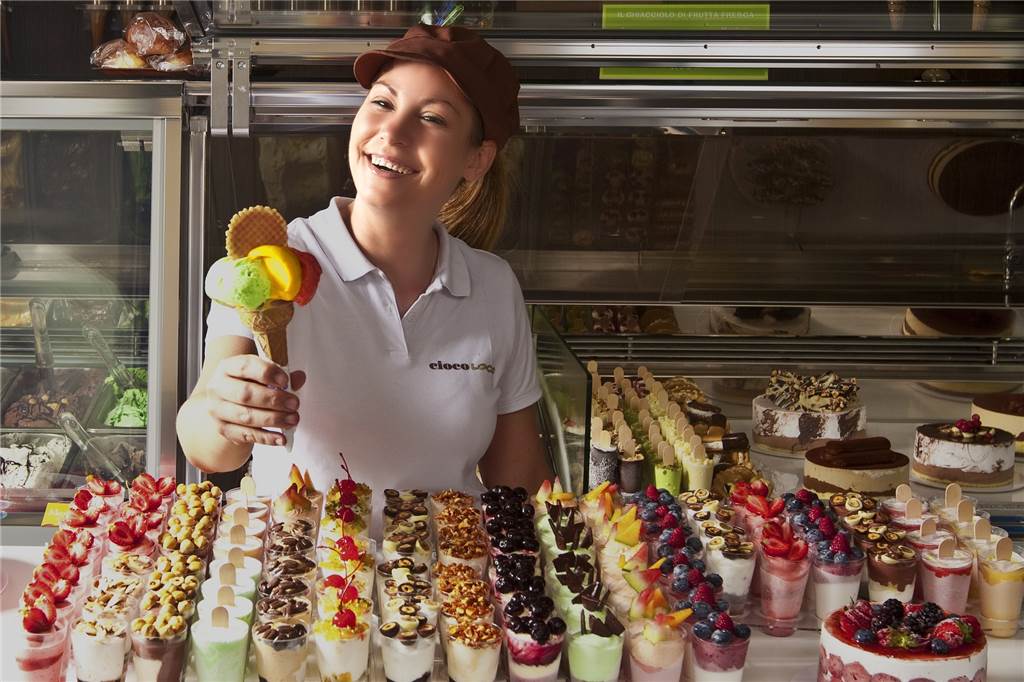 Für den kühlen Kopf: Das sind die besten Eisdielen im Ruhrgebiet Besser die Waffel nehmen als den Becher - macht weniger Müll und ergibt mehr zum Naschen!