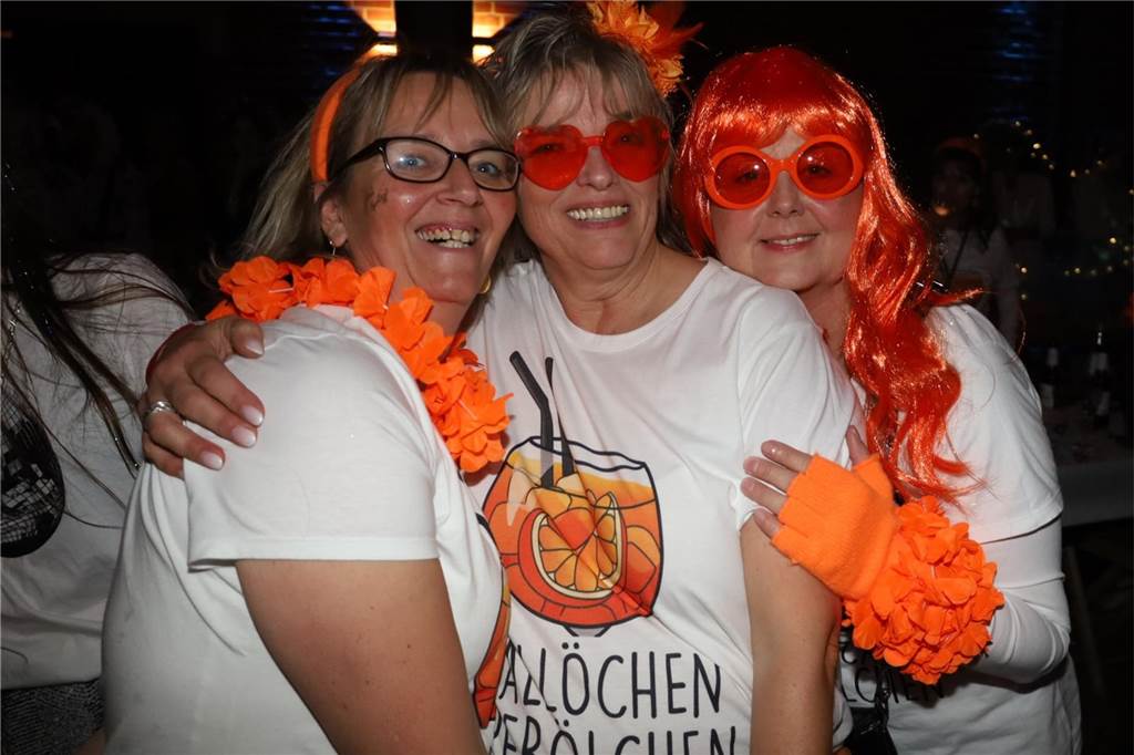 Beste Laune herrschte bei der Damensitzung in Olfen.