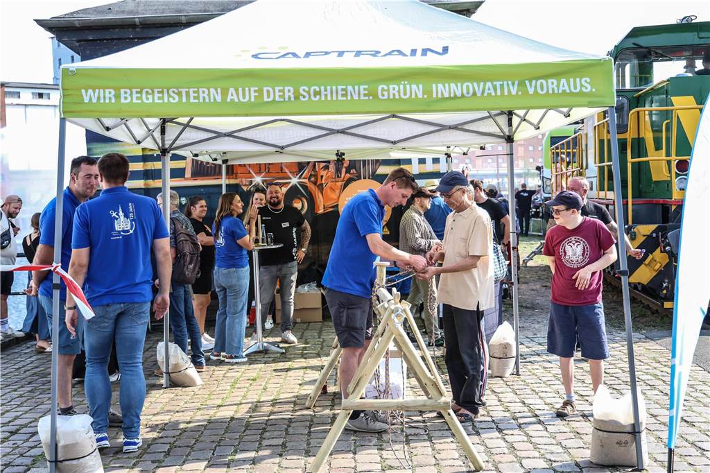 Beste Laune und bestes Wetter beim Hafenspaziergang am Samstag (31.8.).