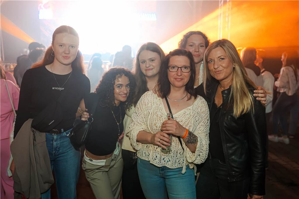 Beste Stimmung herrschte beim Sommerfest der Landjugend Kirchhellen am Abend vor Fronleichnam auf dem Hof Janinhoff.