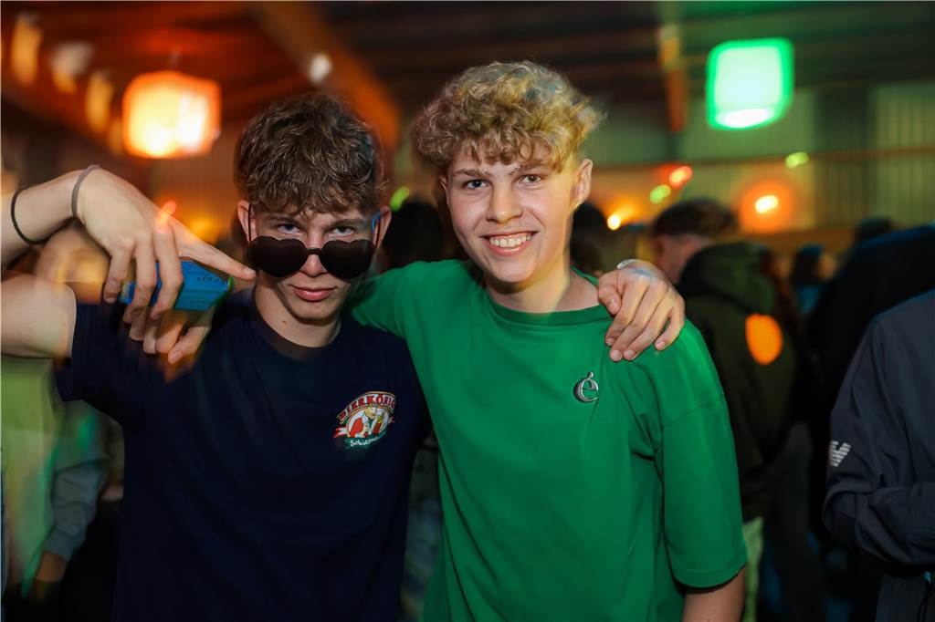 Beste Stimmung herrschte beim Sommerfest der Landjugend Kirchhellen am Abend vor Fronleichnam auf dem Hof Janinhoff.