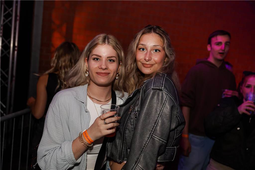 Beste Stimmung herrschte beim Sommerfest der Landjugend Kirchhellen am Abend vor Fronleichnam auf dem Hof Janinhoff.