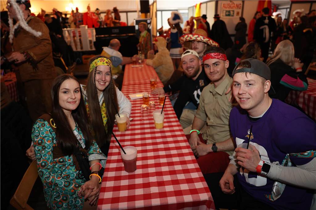 Beste Stimmung, Tänze, Party: Beim Großen Prinzenball am Sonntag (19. Februar) im Zelt an der Stadthalle ging es hoch her.