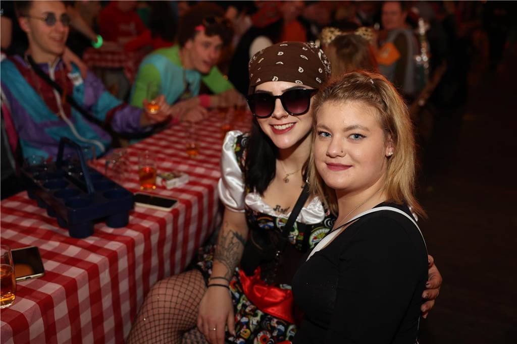 Beste Stimmung, Tänze, Party: Beim Großen Prinzenball am Sonntag (19. Februar) im Zelt an der Stadthalle ging es hoch her.