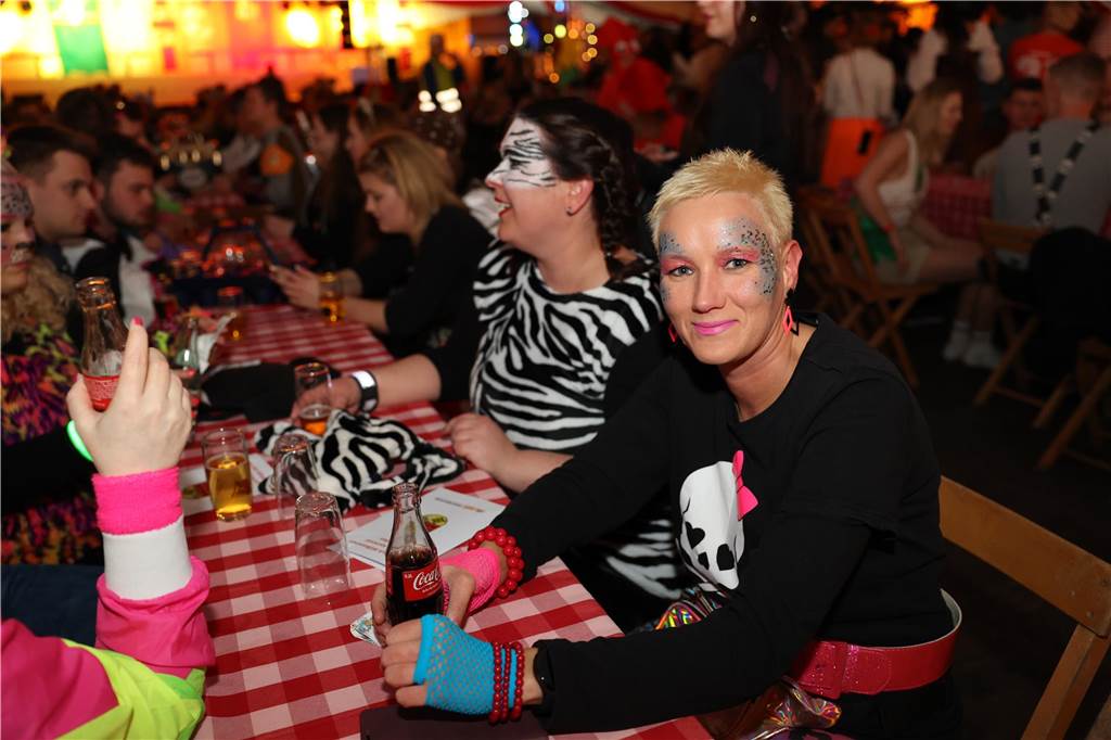 Beste Stimmung, Tänze, Party: Beim Großen Prinzenball am Sonntag (19. Februar) im Zelt an der Stadthalle ging es hoch her.