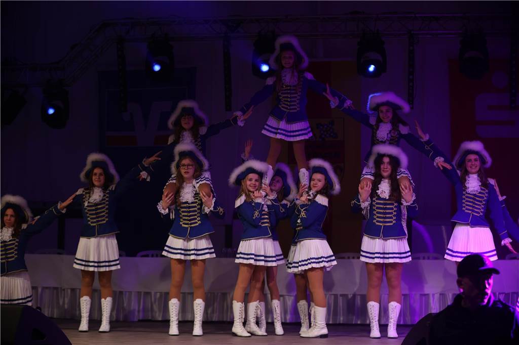 Beste Stimmung, Tänze, Party: Beim Großen Prinzenball am Sonntag (19. Februar) im Zelt an der Stadthalle ging es hoch her.