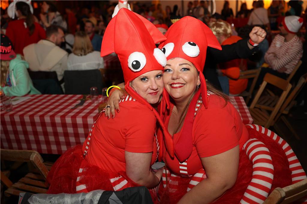 Beste Stimmung, Tänze, Party: Beim Großen Prinzenball am Sonntag (19. Februar) im Zelt an der Stadthalle ging es hoch her.