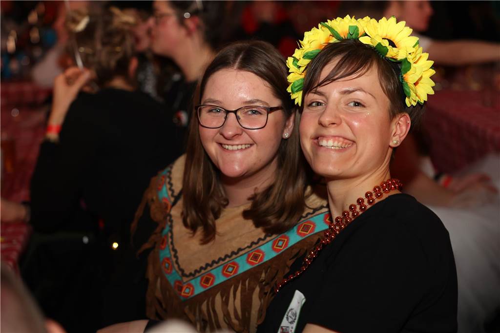 Beste Stimmung, Tänze, Party: Beim Großen Prinzenball am Sonntag (19. Februar) im Zelt an der Stadthalle ging es hoch her.
